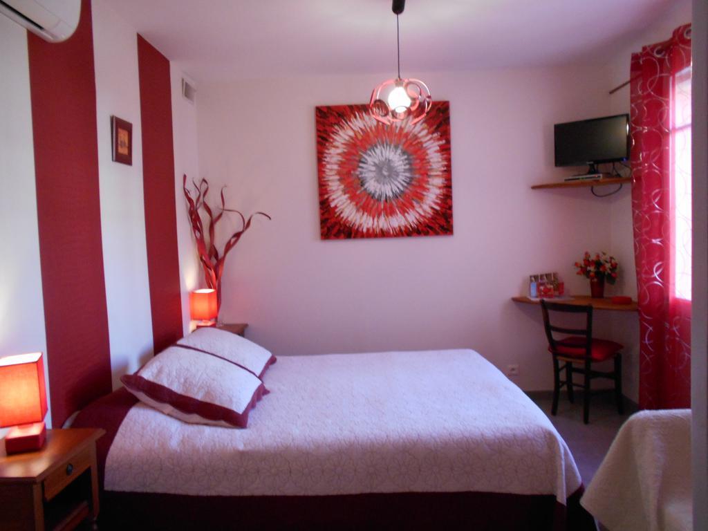 Les Tilleuls B&B Orange  Oda fotoğraf