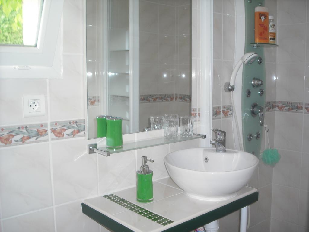 Les Tilleuls B&B Orange  Oda fotoğraf